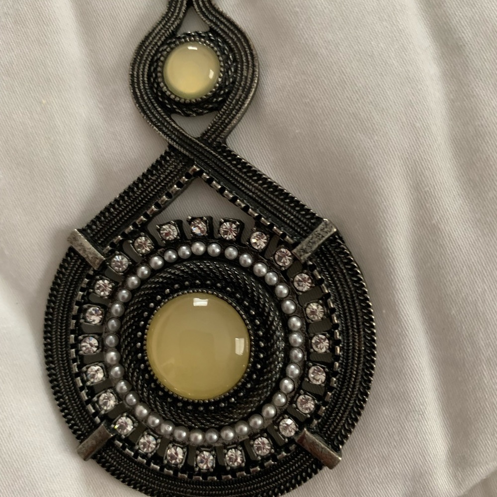 Lia Sophia necklace